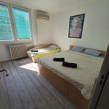 City Center Apt Wfree P Skopje Ngoại thất bức ảnh
