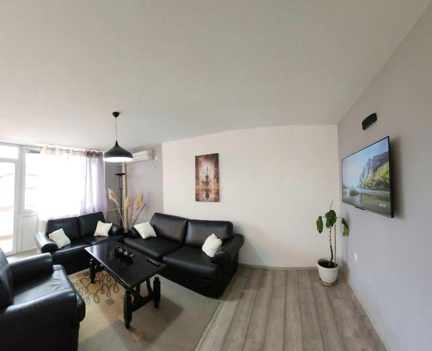 City Center Apt Wfree P Skopje Ngoại thất bức ảnh