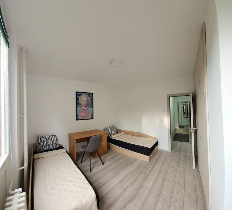 City Center Apt Wfree P Skopje Ngoại thất bức ảnh
