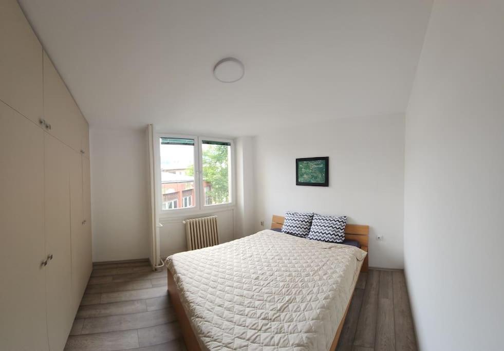 City Center Apt Wfree P Skopje Ngoại thất bức ảnh